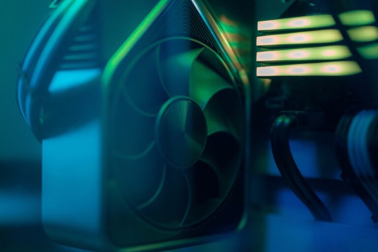 Saiba por que o computador esquenta e descubra dicas práticas para evitar o superaquecimento e proteger seu PC de danos e lentidão.