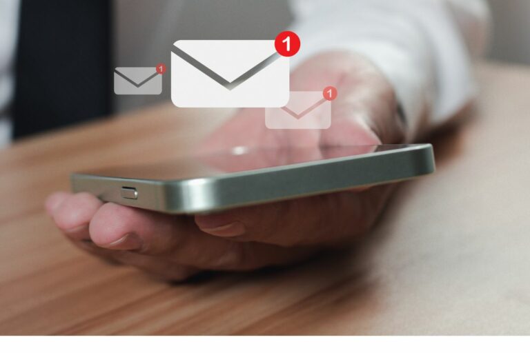 Aprenda a configurar e-mail no celular de maneira simples e rápida e tenha acesso ao seu e-mail de qualquer lugar.