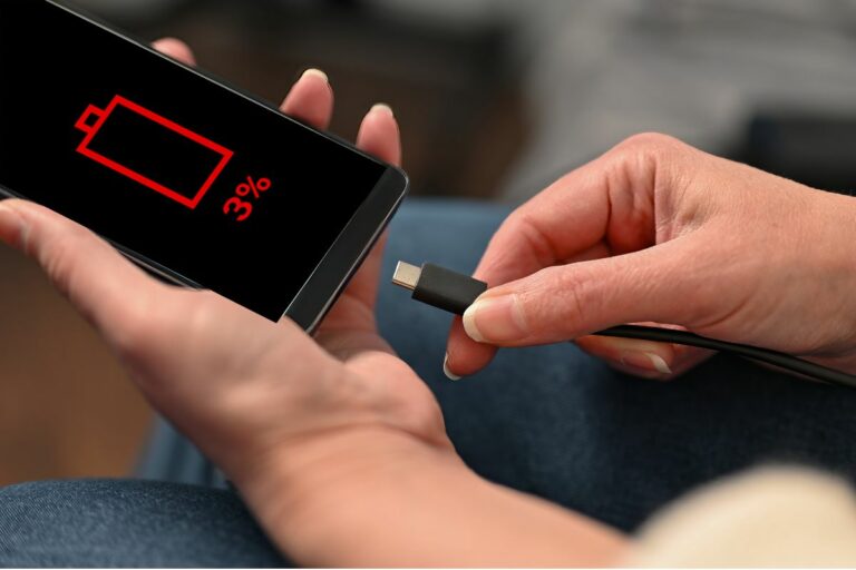 Descubra como economizar bateria no celular com ajustes simples. Prolongue a duração da bateria e mantenha seu dispositivo sempre pronto!