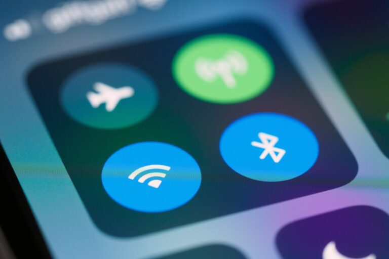Melhore o sinal do Wi-Fi em casa com dicas práticas. Descubra como otimizar sua conexão para uma navegação mais rápida e estável.